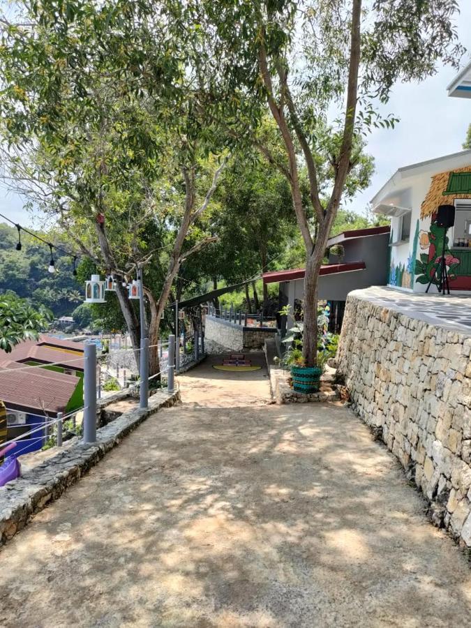 Baron Lighthouse Cottage & Eatery ภายนอก รูปภาพ